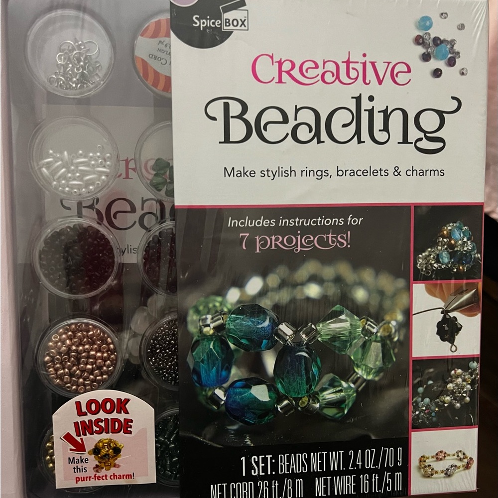 Jewelry DYI Kit. Discover how to create gorgeous jewelry!